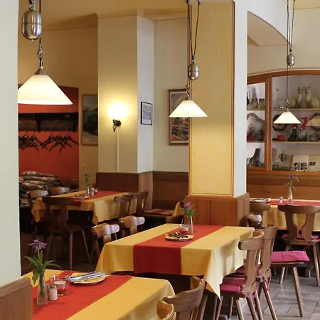 Πανσιόν Butz Ρότενμπουργκ (Τάουμπερ)